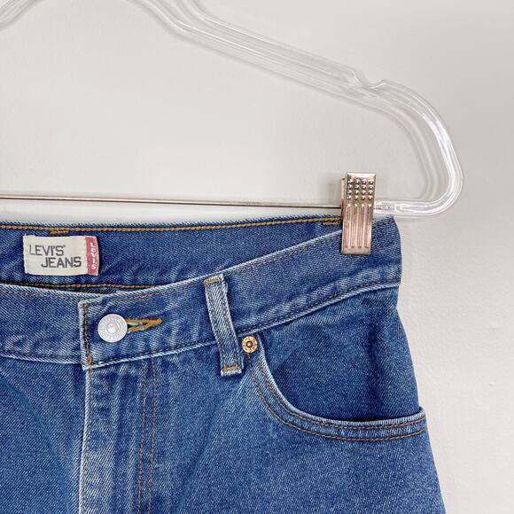 Levis 550 Cut Off Shorts Womens Size 8 Medium Wash High Waist Cotton Fringe Hem - Picture 3 of 12